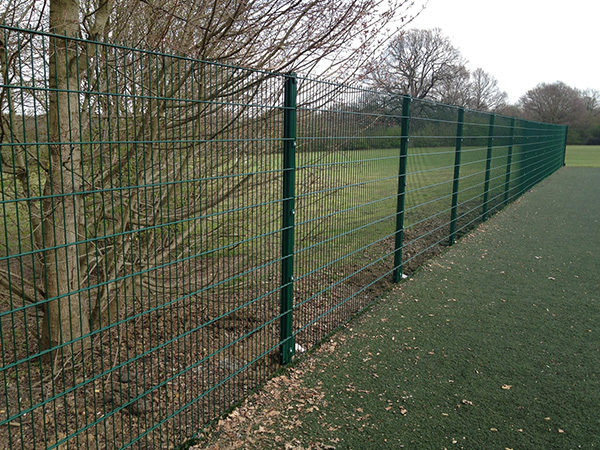 2D Double Mesh Fence